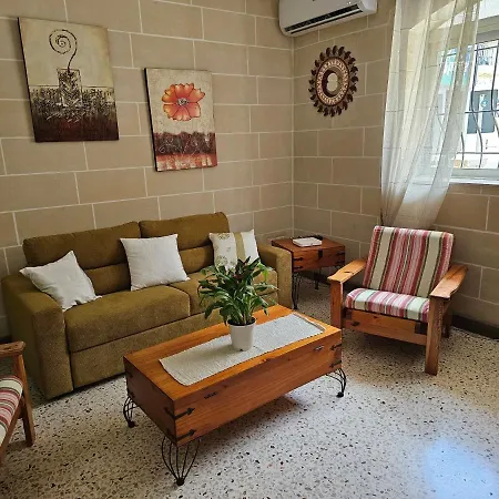 Ground Floor By The Sea - Close To Main Square * St. Paul's Bay