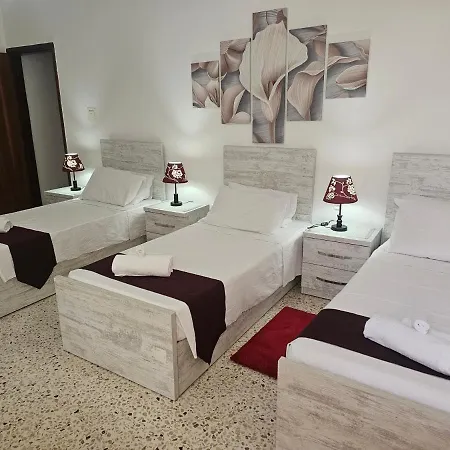 Ground Floor By The Sea - Close To Main Square Lägenhet St. Paul's Bay