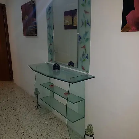 Ground Floor By The Sea - Close To Main Square *