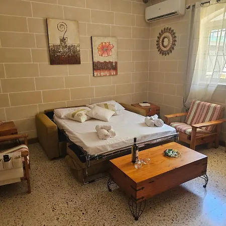 Apartment Ground Floor By The Sea - Close To Main Square